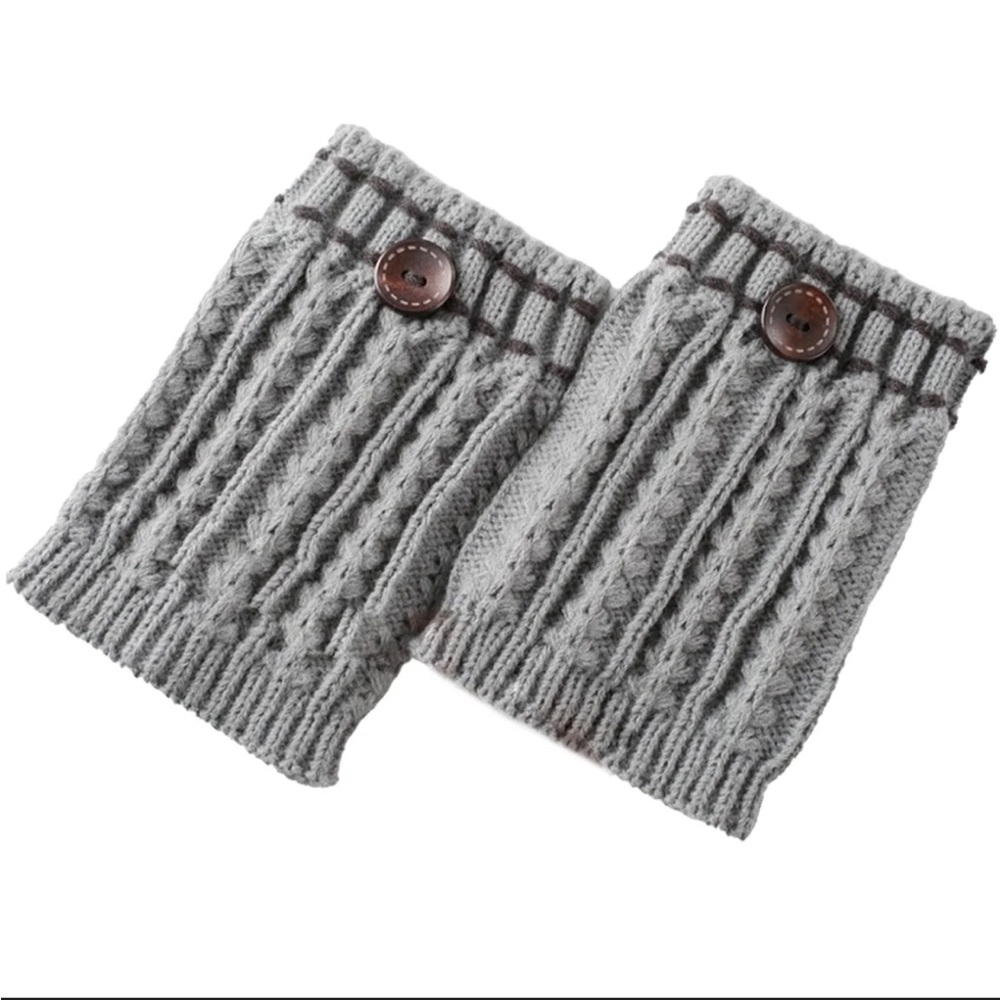 Gray cable knit button accent black stripe trim boot topper leg warmers one size
